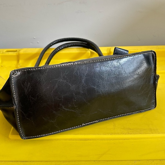 Mondani NYC Black Faux Leather Shoulder Bag - Picture 7 of 8